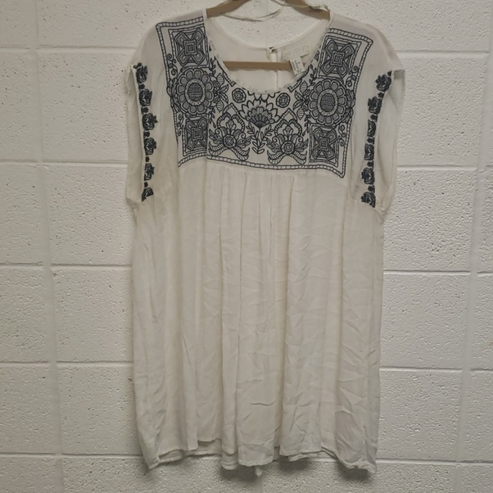 Sleeveless top